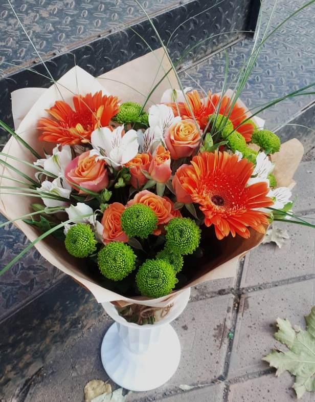 Букет цветов из: Герберы, Хризантемы, Альстромерии и Розы в Введенском Курганской области