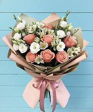 Букет цветов из:  Розы, Альстромерии и Лизиантусы в Введенском Курганской области