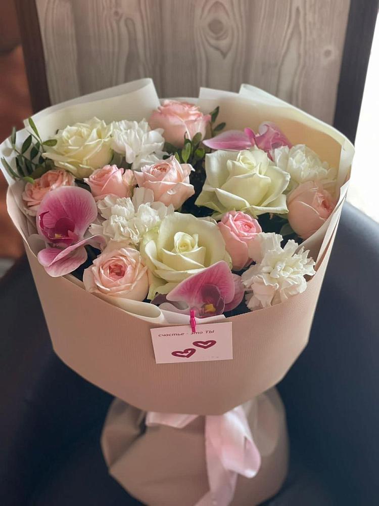 Букет цветов из: Орхидеи, Розы и Гвоздики в Введенском Курганской области