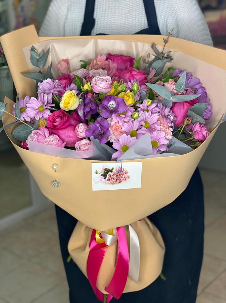 Букет цветов из: Хризантемы, Гвоздики и Альстромерии в Введенском Курганской области