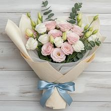 Букет цветов из:  Лизиантусы в Введенском Курганской области