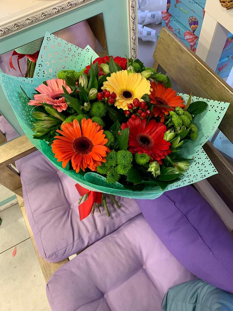 Букет цветов из: Герберы, Хризантемы и Альстромерии в Введенском Курганской области