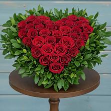 Цветочная композиция из Розы в виде сердца в Введенском Курганской области