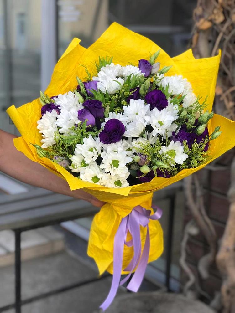 Букет цветов из: Ирисы, Хризантемы и Ромашки в Введенском Курганской области