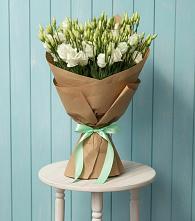 Букет цветов из:  Лизиантусы в Введенском Курганской области