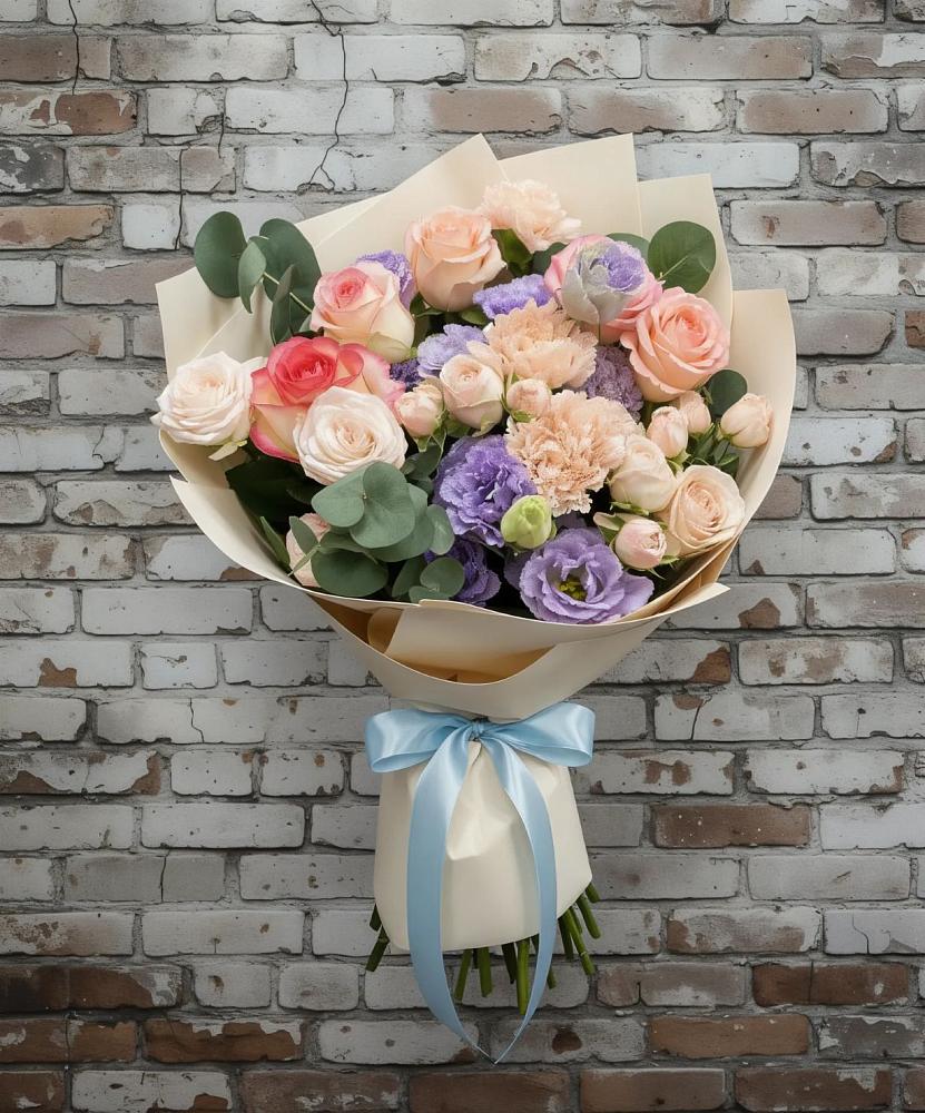 Букет цветов из: Розы, Лизиантусы и Гвоздики в Введенском Курганской области