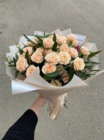 Букет Кремовые розы Латте в Введенском Курганской области
