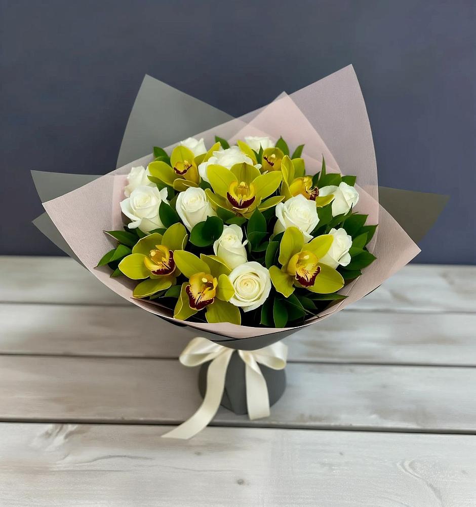 Букет цветов из: Орхидеи и Розы в Введенском Курганской области