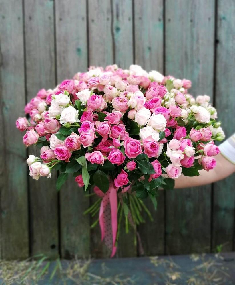 Букет Розовые кустовые розы Натали и Лав Лидия в Введенском Курганской области