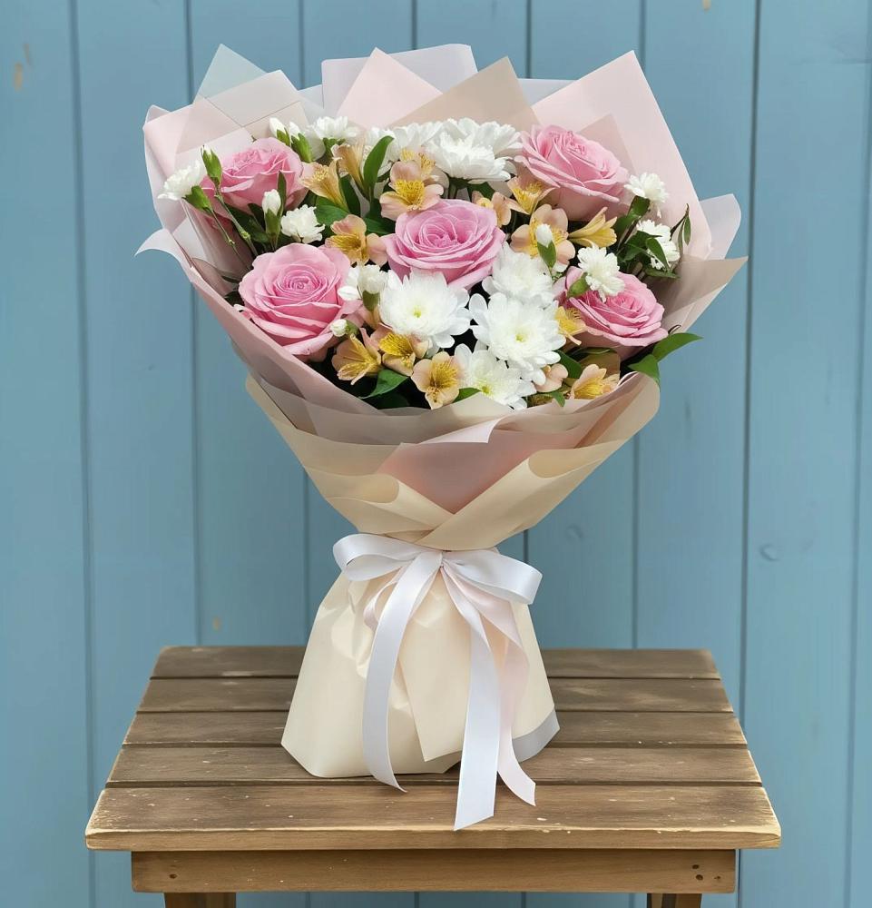 Букет цветов из: Гвоздики, Орхидеи и Розы в Введенском Курганской области