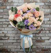 Букет цветов из:  Розы, Лизиантусы и Гвоздики в Введенском Курганской области